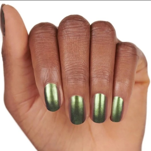 *Retired* Color Street: Viper-active | Green Metallic Duochrome Copper Fall - Picture 11 of 13